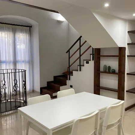 Dimora Castello Bari